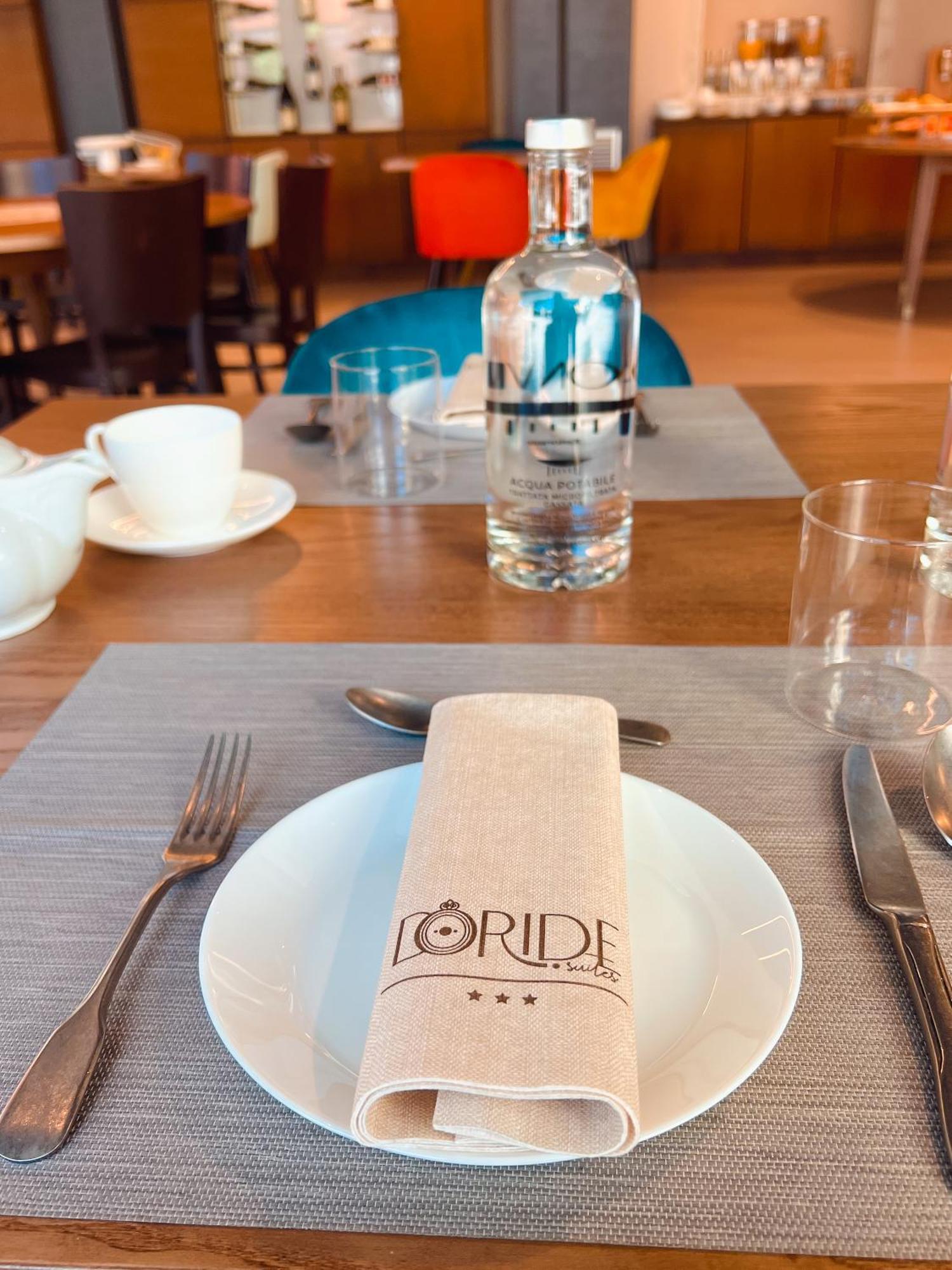 Doride Suites Boutique Hotel マリーナ・ディ・カッラーラ エクステリア 写真